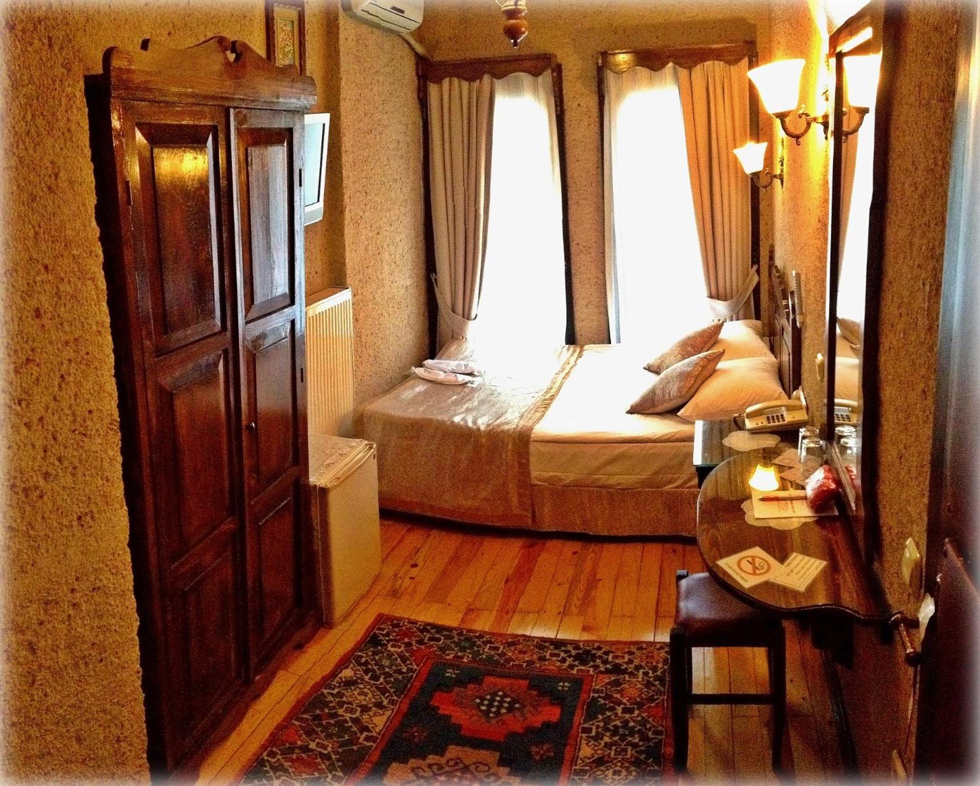 Naz Wooden House Inn Istanbul Exterior photo
